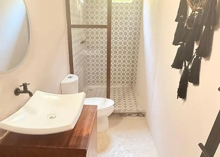 - Aldea Mangle & Cenote Lodge *